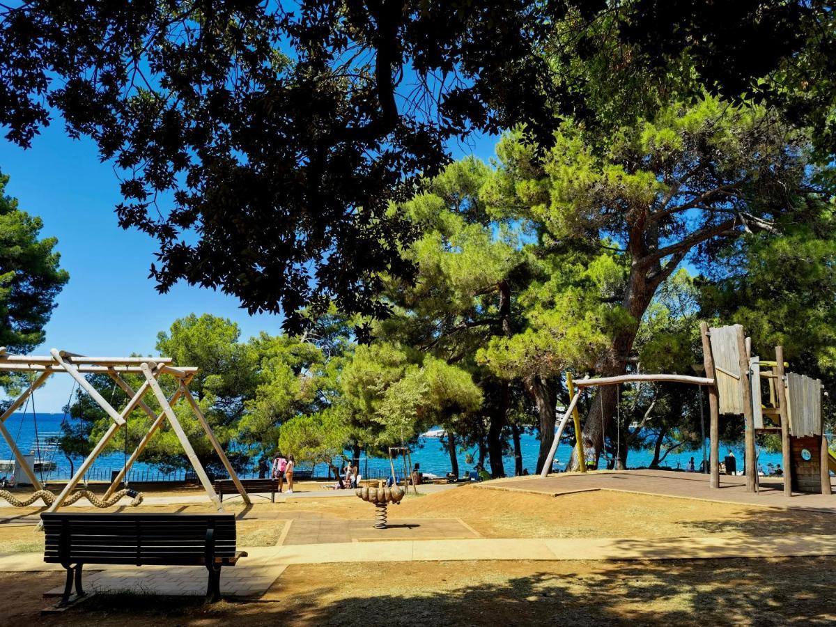 Stay In The Very Heart Of Porec - 50M To The Beach Экстерьер фото