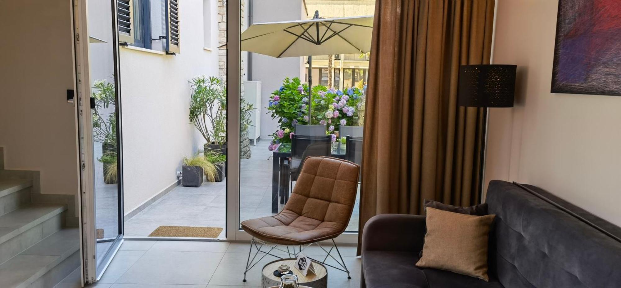 Stay In The Very Heart Of Porec - 50M To The Beach Экстерьер фото